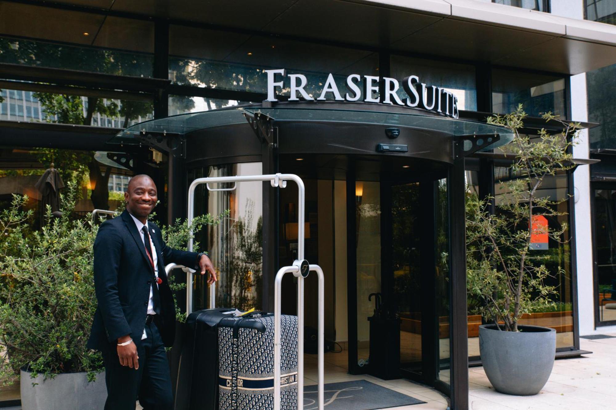 Fraser Suites Paris La Defense กูร์เบอวัวร์ ภายนอก รูปภาพ Fraser Suites Paris
