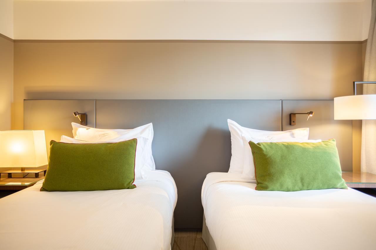 Fraser Suites Paris La Defense กูร์เบอวัวร์ ภายนอก รูปภาพ A room at the hotel